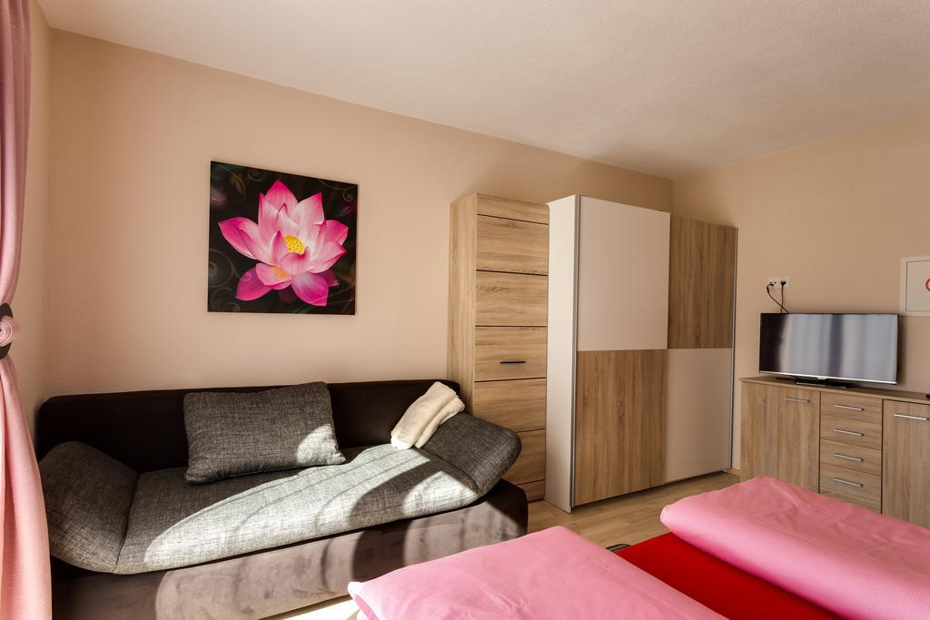 Biancas Ferienwohnung Im Haus Roswitha Tumpen Ngoại thất bức ảnh